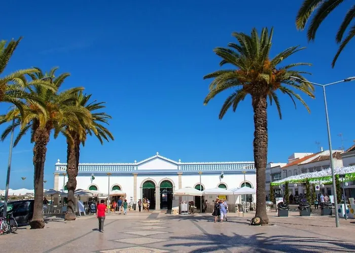 Andorinha House, Callebanda Barracol * Tavira