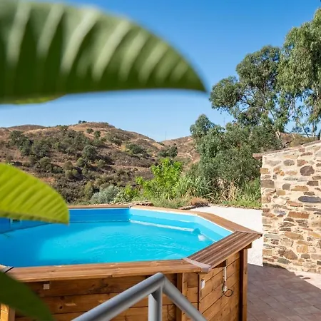 Tatil Evi Andorinha House, Callebanda Barracol