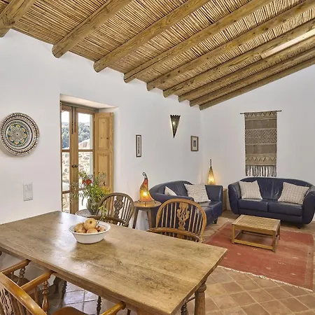 Tatil Evi Andorinha House, Callebanda Barracol
